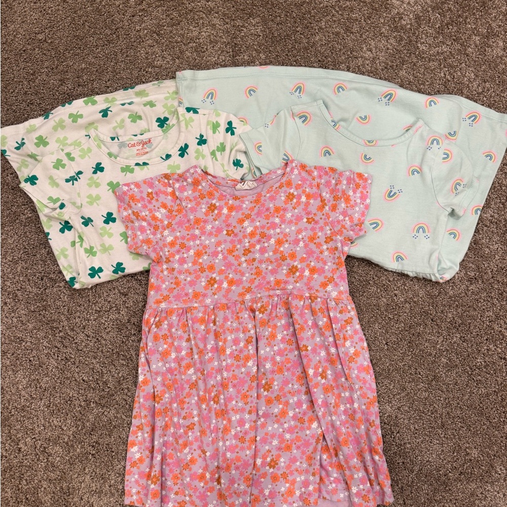 Cotton on / Cat&Jack Girl short sleeves dresses , size :4-6 yrs ( Used )